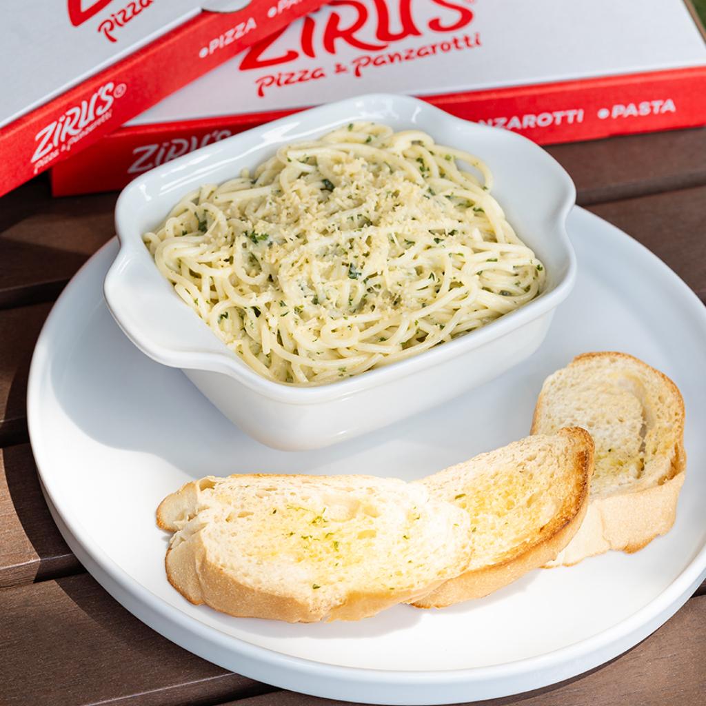 Spaguetis al burro - Ziru's Pizza & Panzarotti