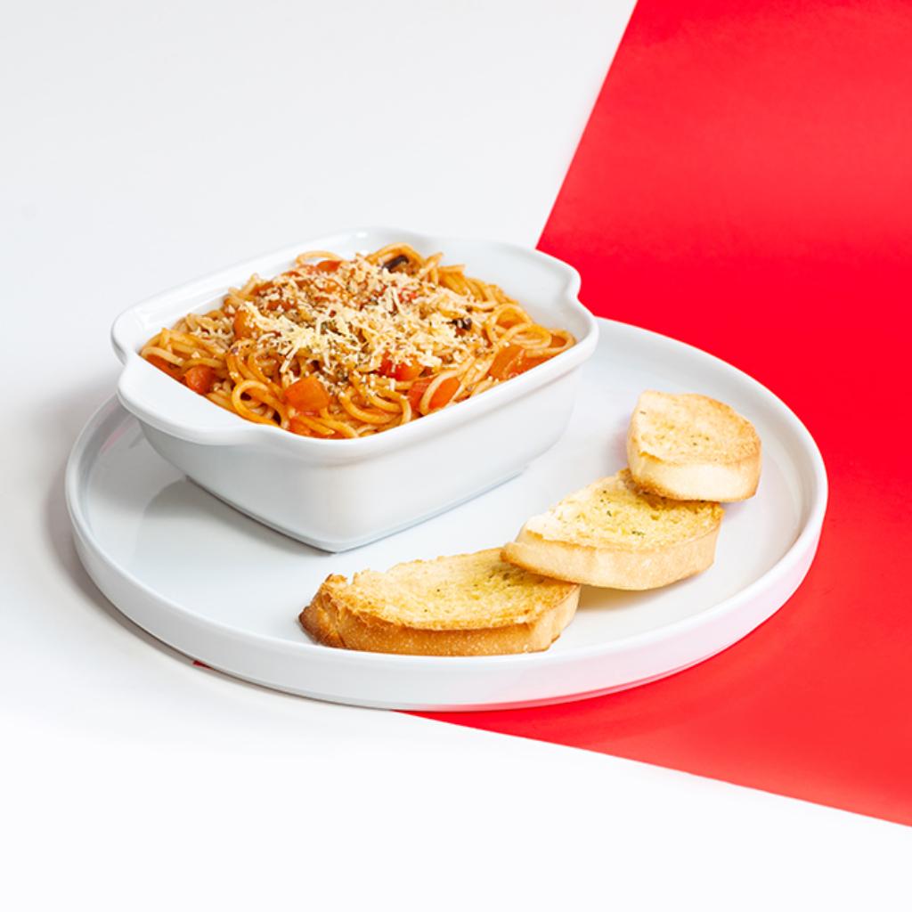 Spaguetis napolitano - Ziru's Pizza & Panzarotti